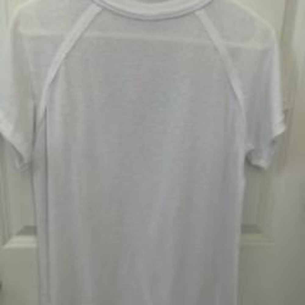 NWOT!! Aiopr Women's Short Sleeve, Loose Fit Crewneck, Oversized Casual Pocket T - Picture 6 of 7
